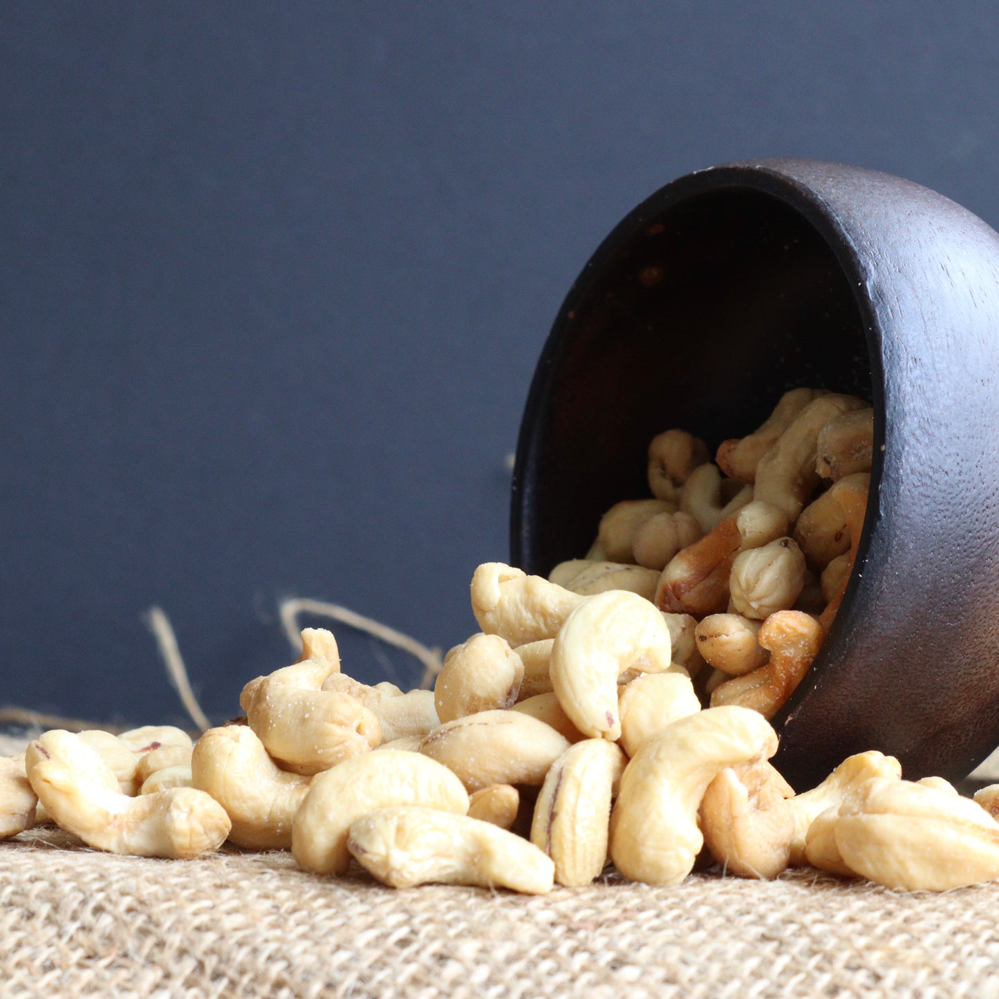 CASHEW ROASTED SALTED WHOLES